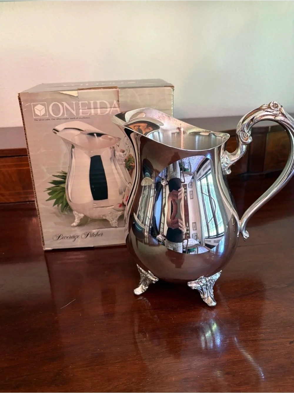 Vintage Oneida Silver Plated Pitcher or Vase with box.
